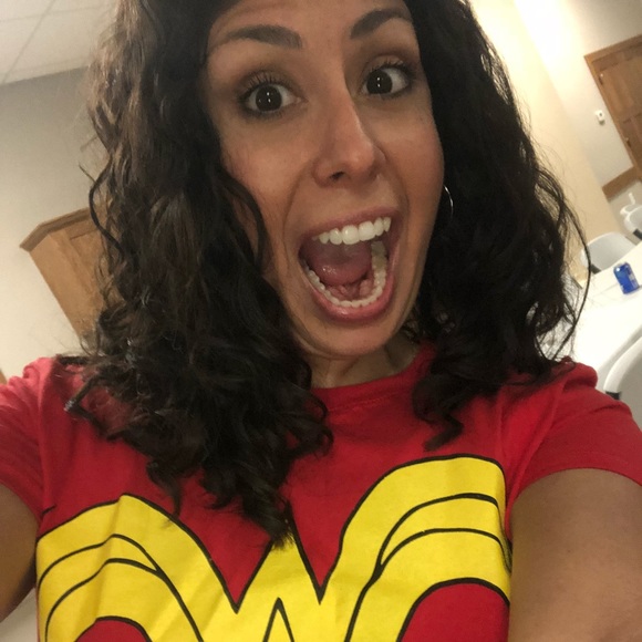 Meet your Posher, Jessica - Picture 1 of 1